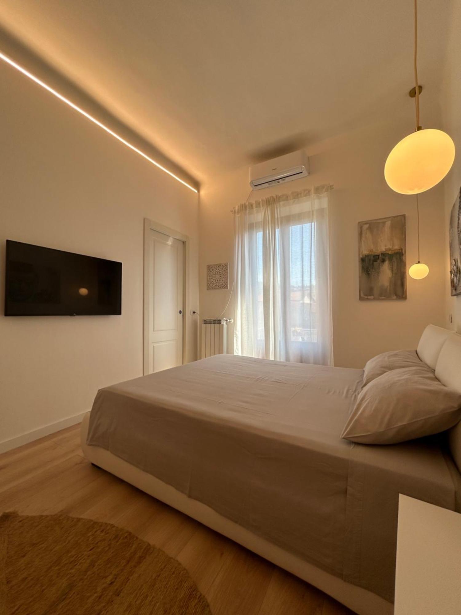 V&C Home Rental Specialist Appartamenti Fronte Lago Maggiore Germignaga Exterior foto